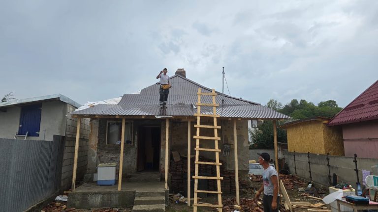 8f992b2b-1b4f-4f03-a318-485325eca331